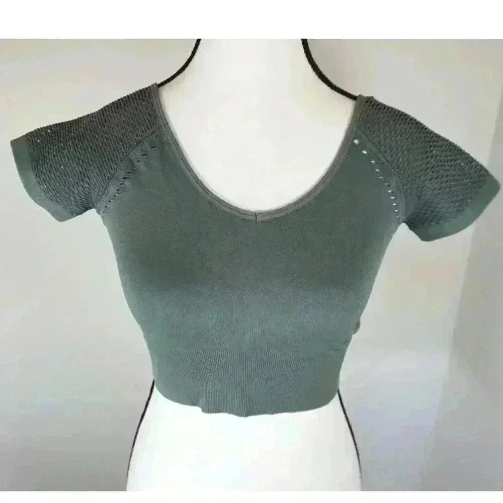 OFFLINE by Aerie Seamless Crop Top - Sage Green (XS)